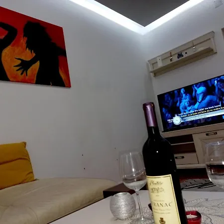 Alex Apartment *